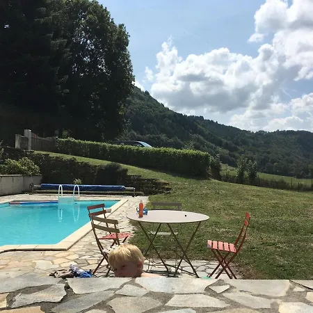 شقة Maison 6 Personnes Au Coeur De La Nature Avec Piscine Parc Des Volcans